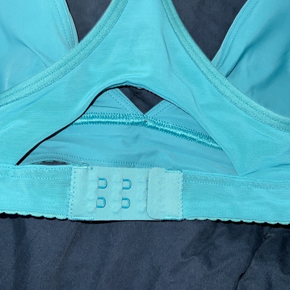 Lulu lemon new with tags bra size 8 - Picture 3 of 6